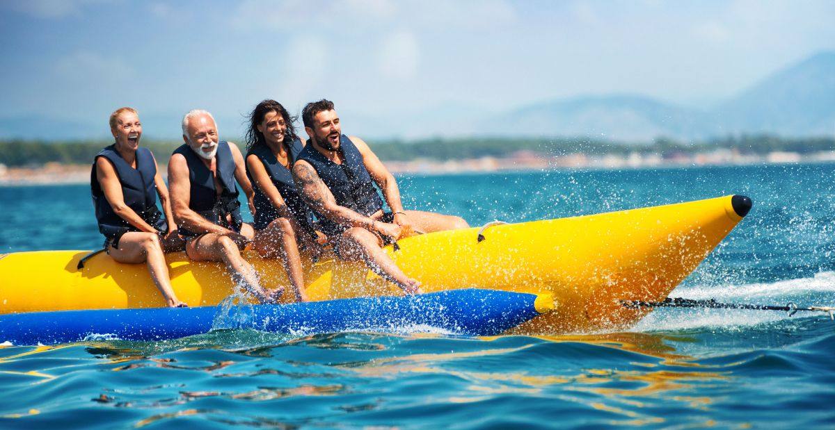 Banana Boat en Gijón | Paseos en barco Asturias